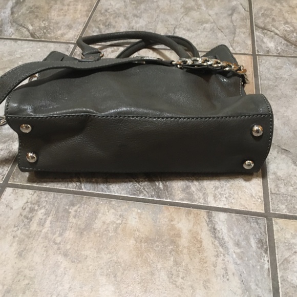 Brand New! Michael Kors Leather Satchel Purse Grey w/ Silver Chain Detail - Picture 3 of 12
